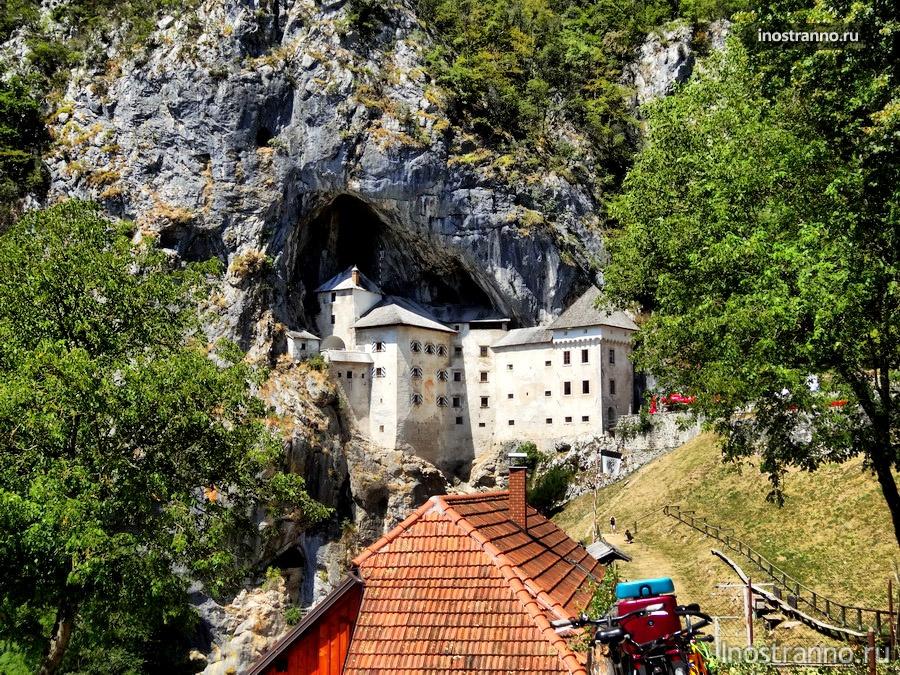 замок в словении
