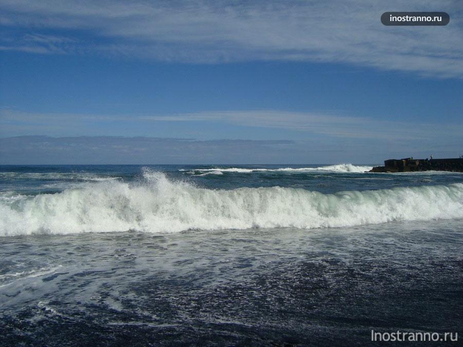 волны на канарских островах