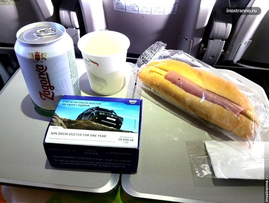 питание в самолете