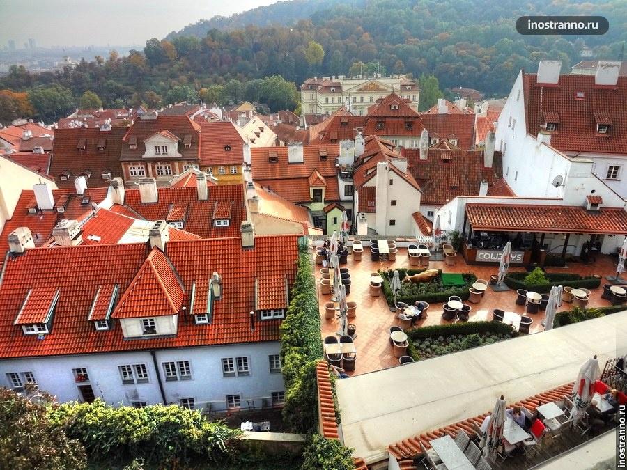 Осень в Праге фото крыш для Инстаграма