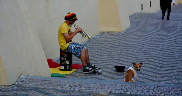 Уличные артисты в Праге
