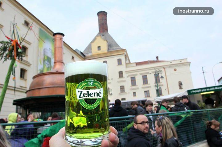 Чешское зеленое пиво в Праге