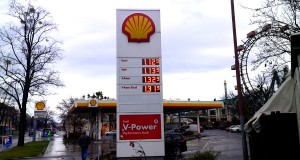 Стоимость бензина в Европе и в Чехии