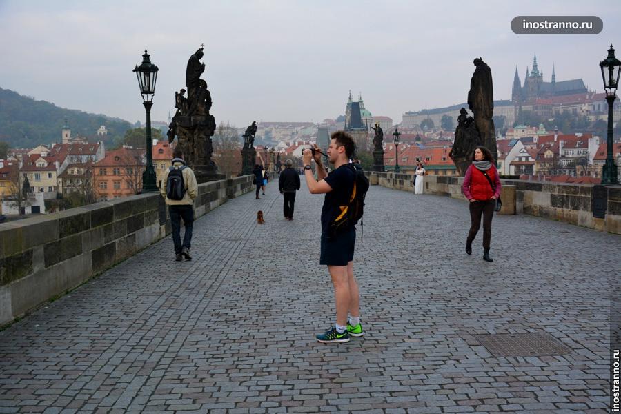 Странные туристы в Праге