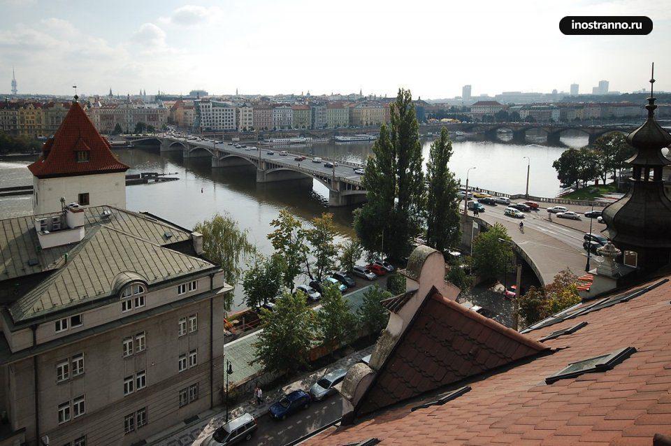 Вид из квартиры в Праге