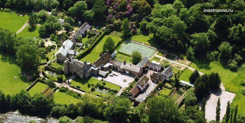 Красивый замок в Великобритании Bickleigh Castle
