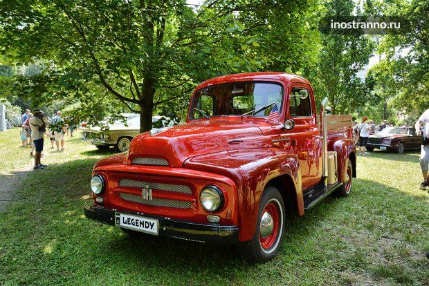 1955 International R110 Pick-Up Truck ретро пикап