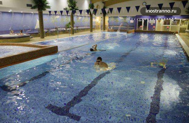 Отель в Праге с бассейном Wellness Hotel Step 