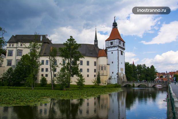 Замок Блатна в Чехии