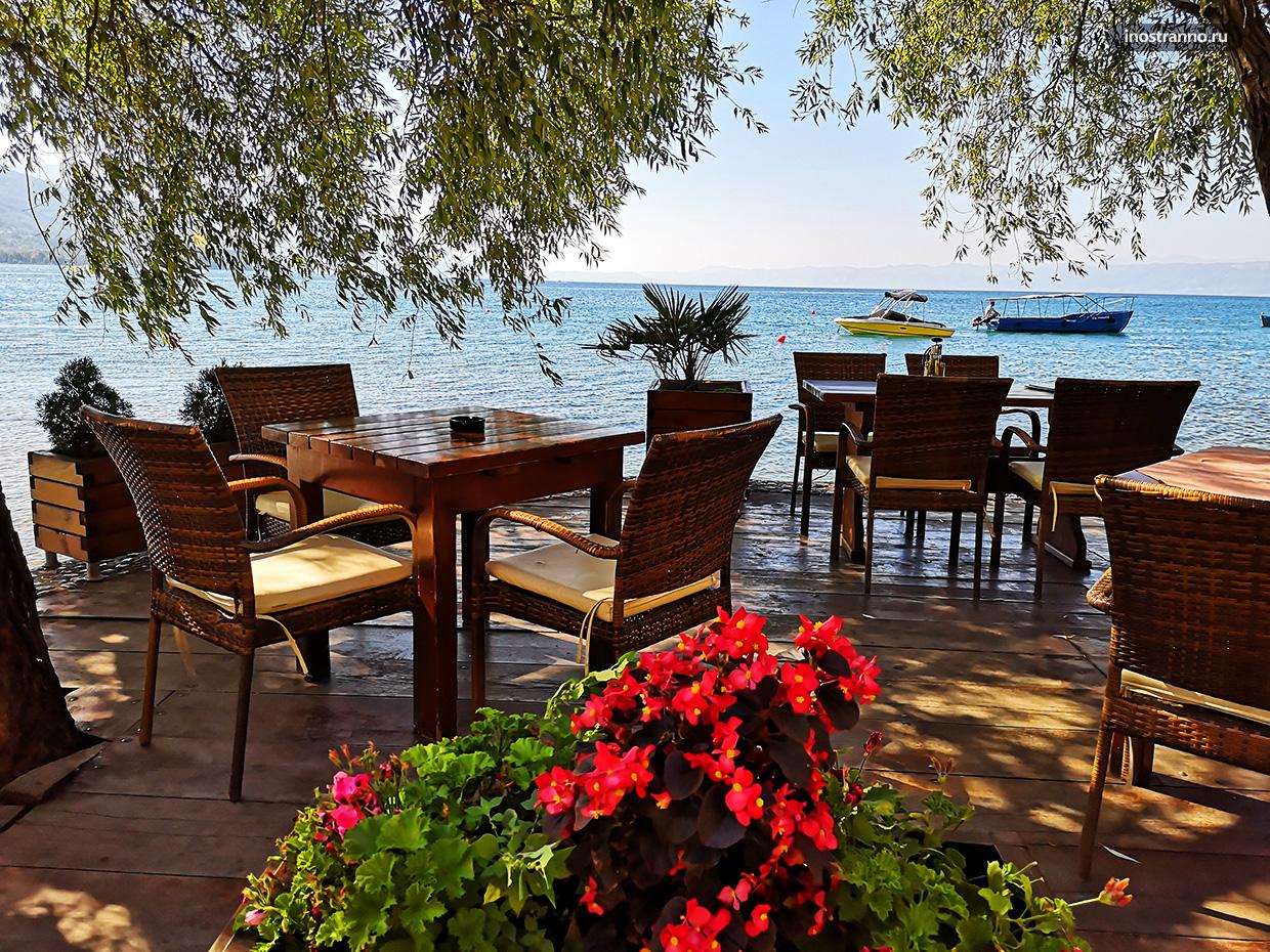 Ресторан у Охридского озера