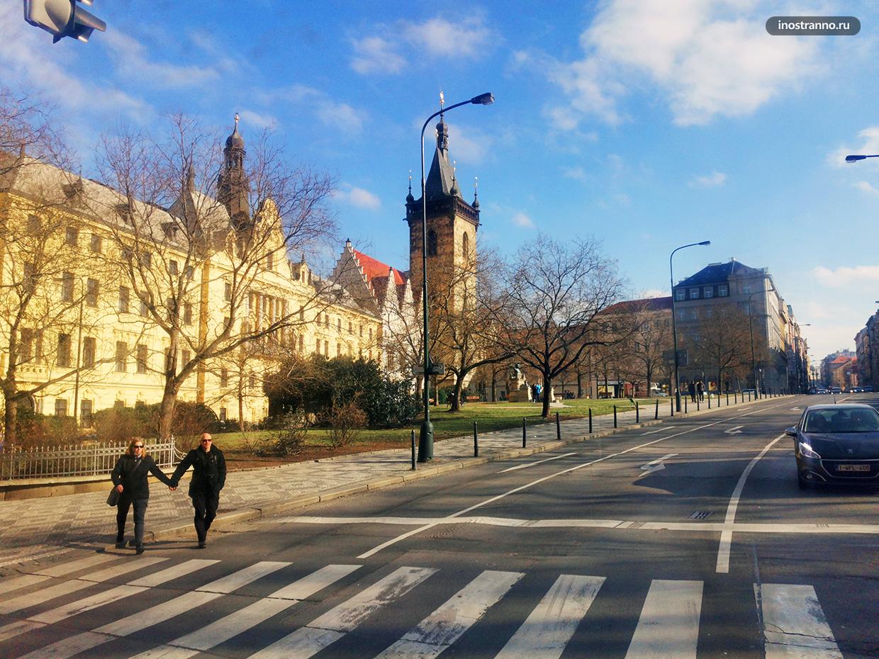 Карлова площадь в Праге