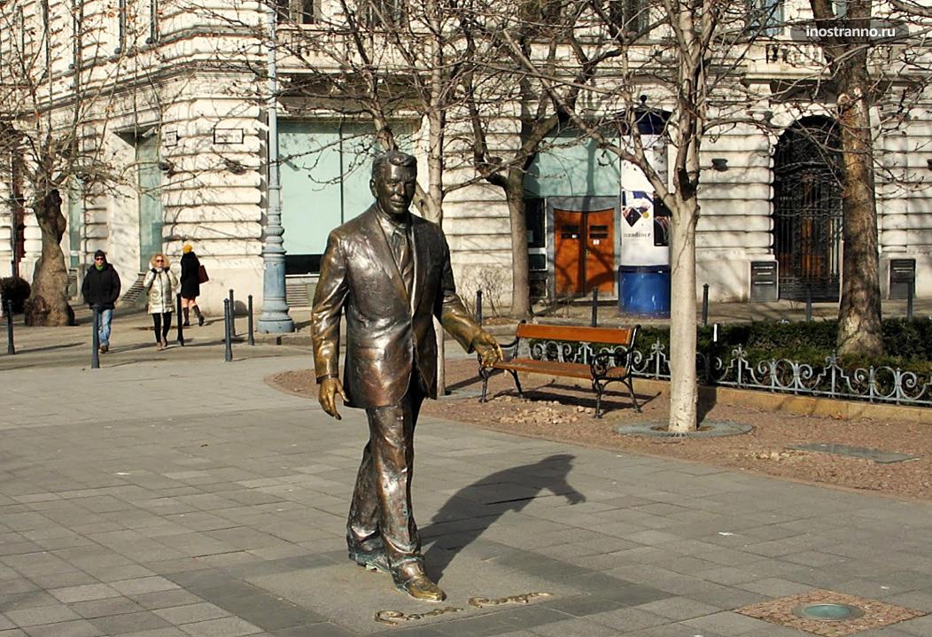 Статуя Рональда Рейгана в Будапеште