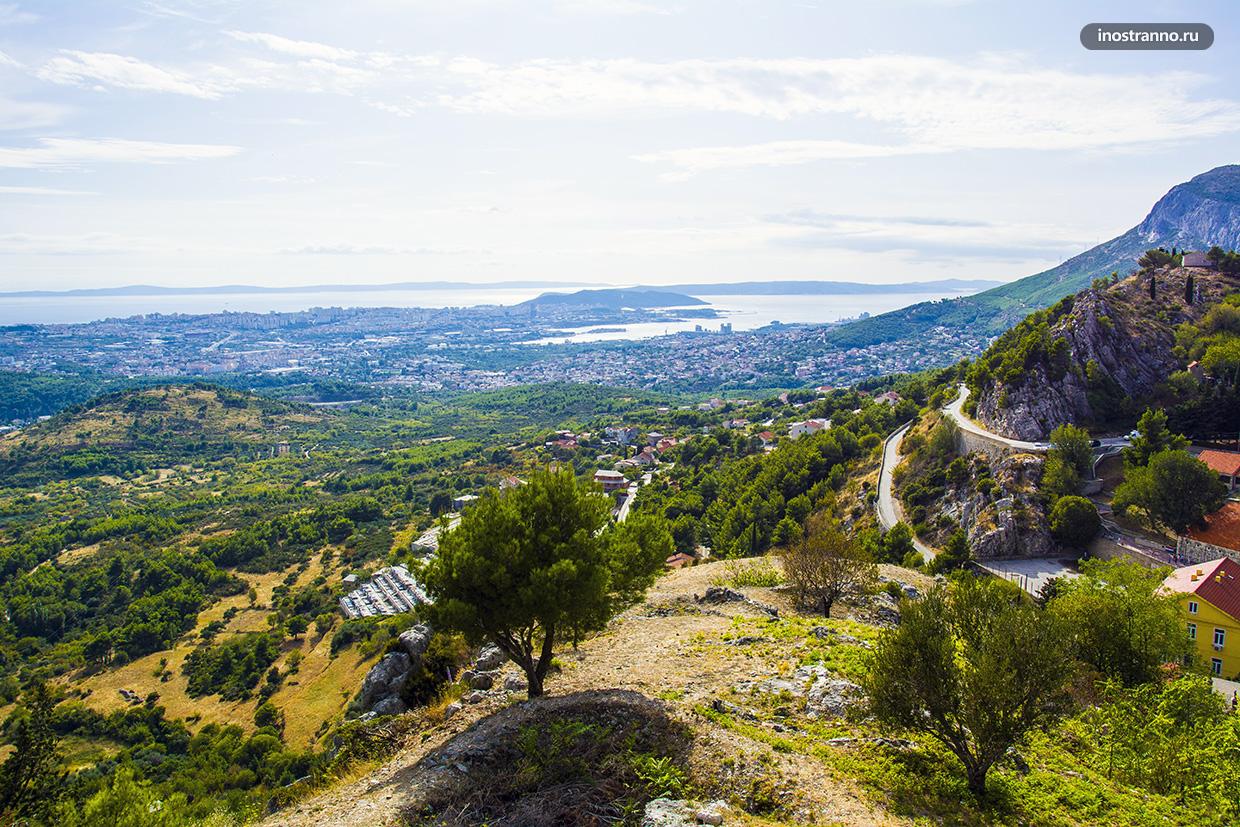 Панорама Сплита с крепости Клис