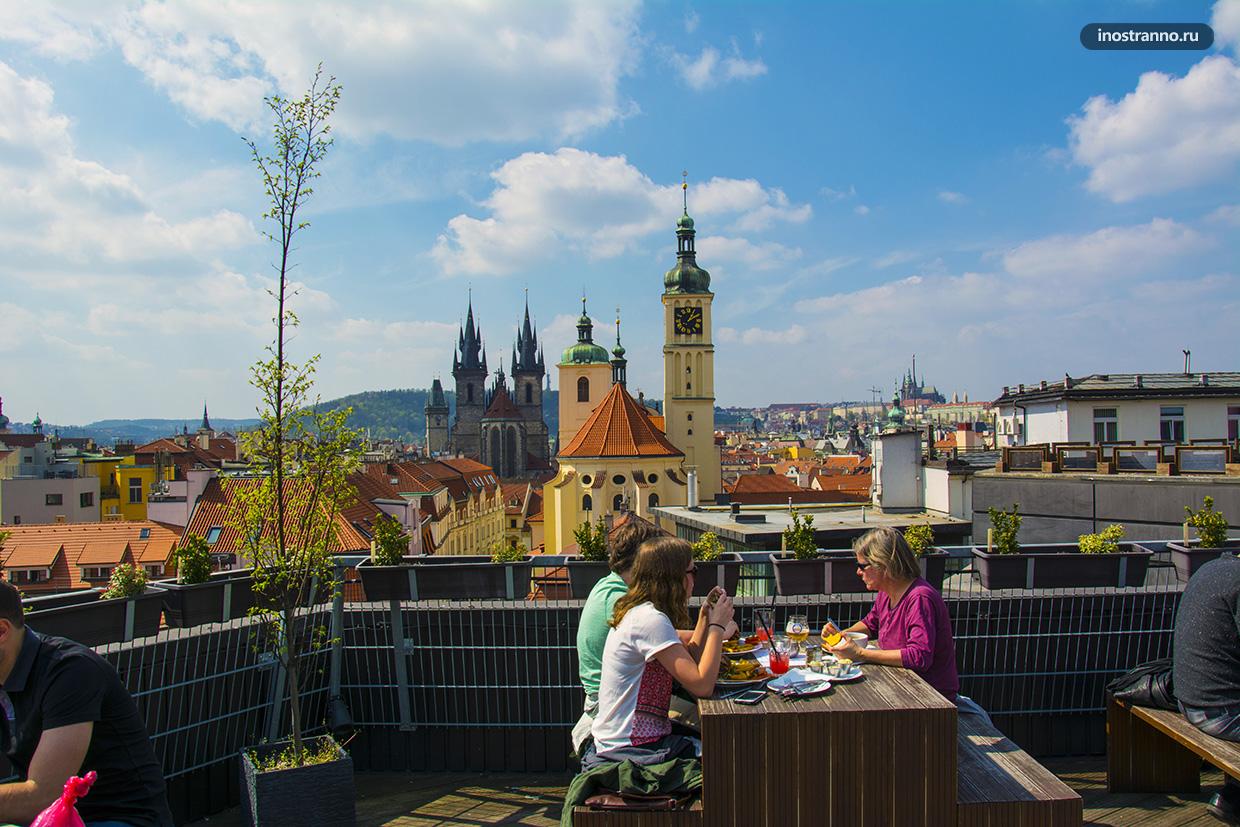 Романтичный ресторан в Праге