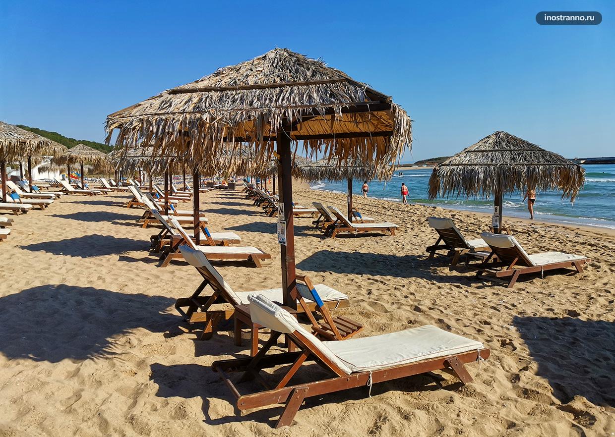 Лучший пляж в Болгарии в тропическом стиле