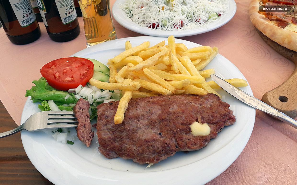 Блюда из мяса в Черногории