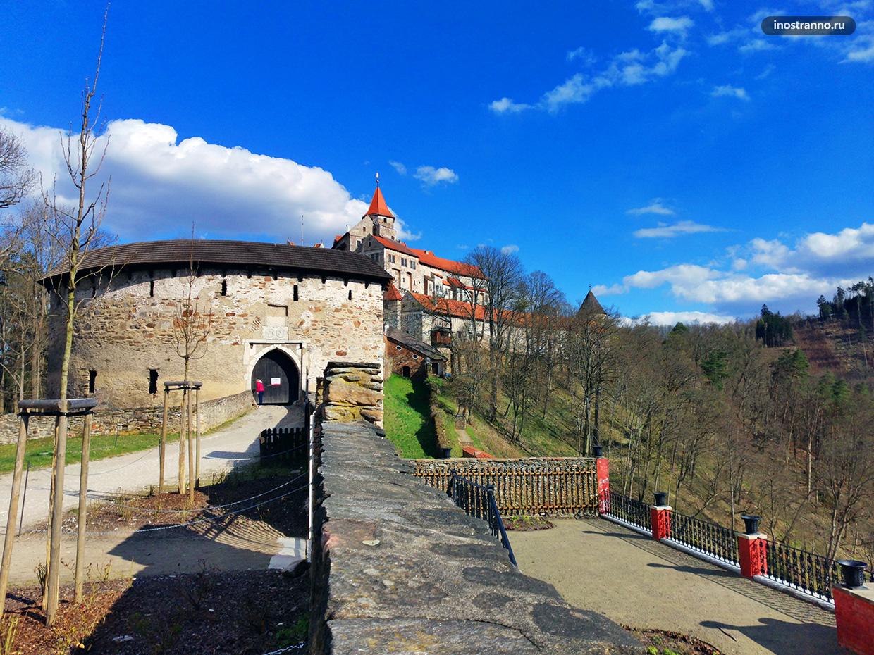 Замок Пернштейн в Моравии