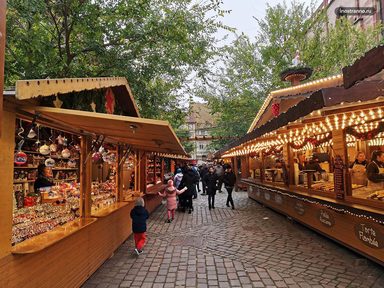 Рождественский рынок в Страсбурге Франция