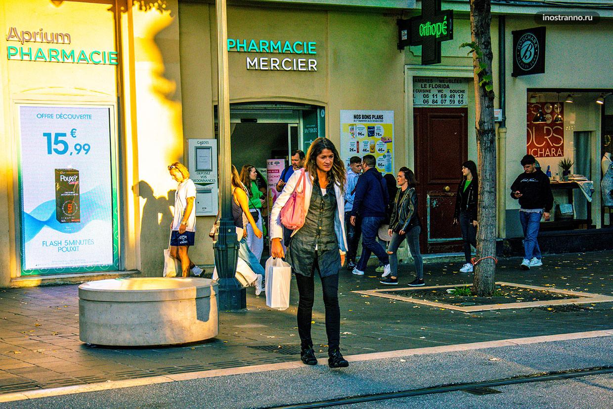 Пешеходная улица в Ницце