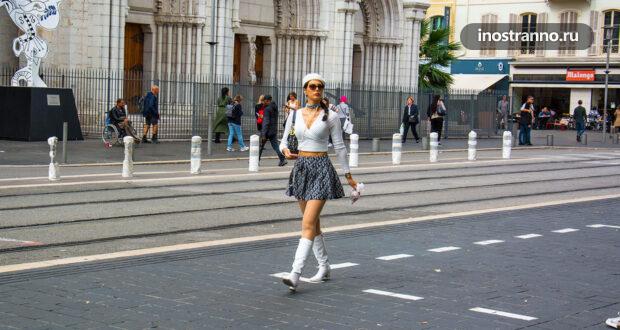 Француженки на улицах городов Франции – как выглядят?