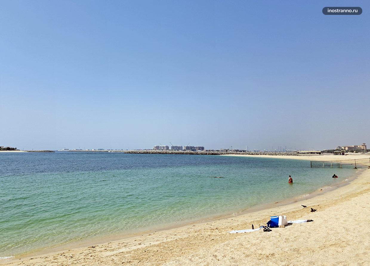 Общественный пляж в Дубае Jumeira Public Beach